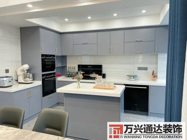 簡(jiǎn)約風(fēng)格裝修效果裝修現(xiàn)代簡(jiǎn)約風(fēng)格圖片
